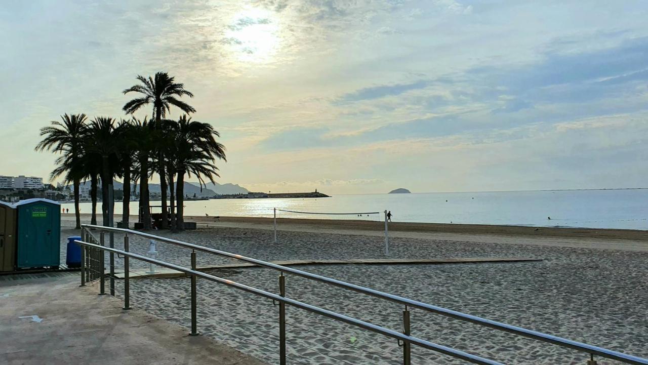 Holiday Sorolla Villajoyosa Dış mekan fotoğraf